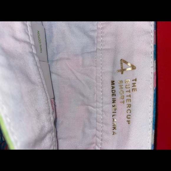 5” Buttercup Scallop Hem Short - Picture 3 of 3